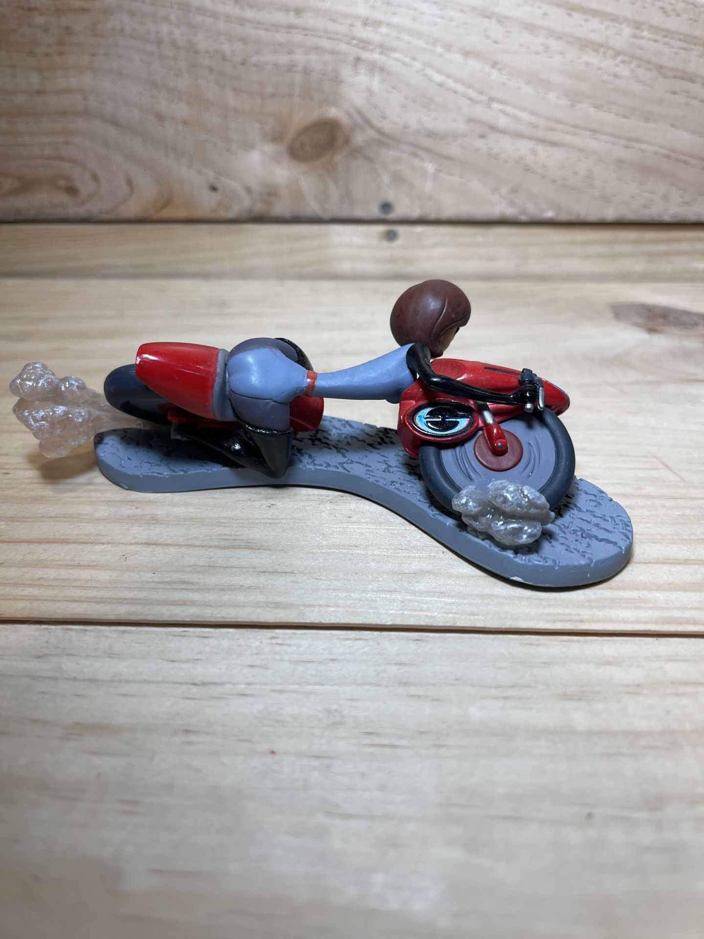 (contact info removed) Disney Pixar Incredibles 2 Elastigirl Riding Motorcycle PVC Toy Figurine