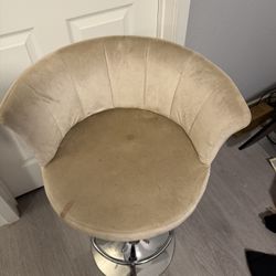 Vanity chair (yes available)