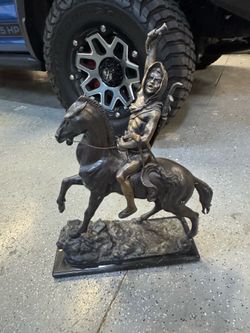 Bronze sculp