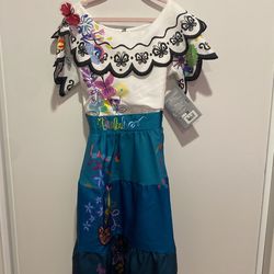 Mirabell Halloween Costume