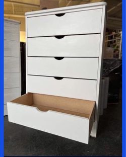 5 drawers dresser / Five drawers dresser / Cajonera / Comoda