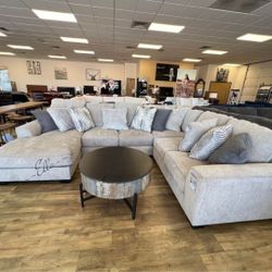 📌Ardsley 4-Piece Sectional with Chaise$20 Down Payment and delivery available 