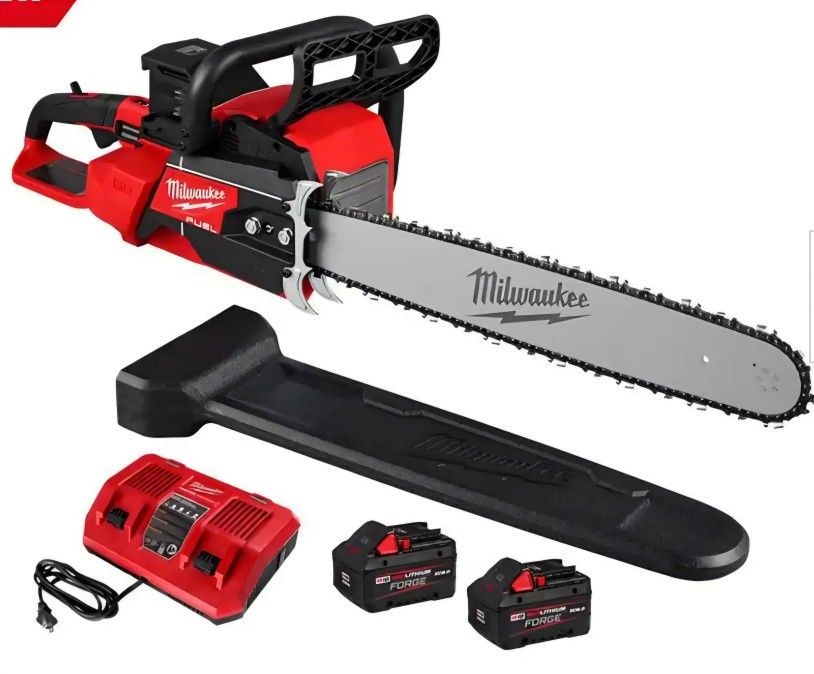 Milwaukee M18 Chainsaw
