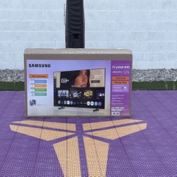 MV 50U8000f 50” Samsung smart 4k led Uhd tv 