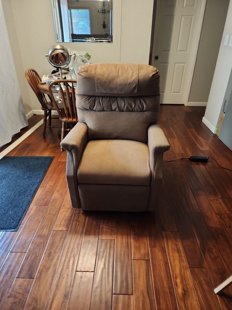 Golden Power Lift Chair