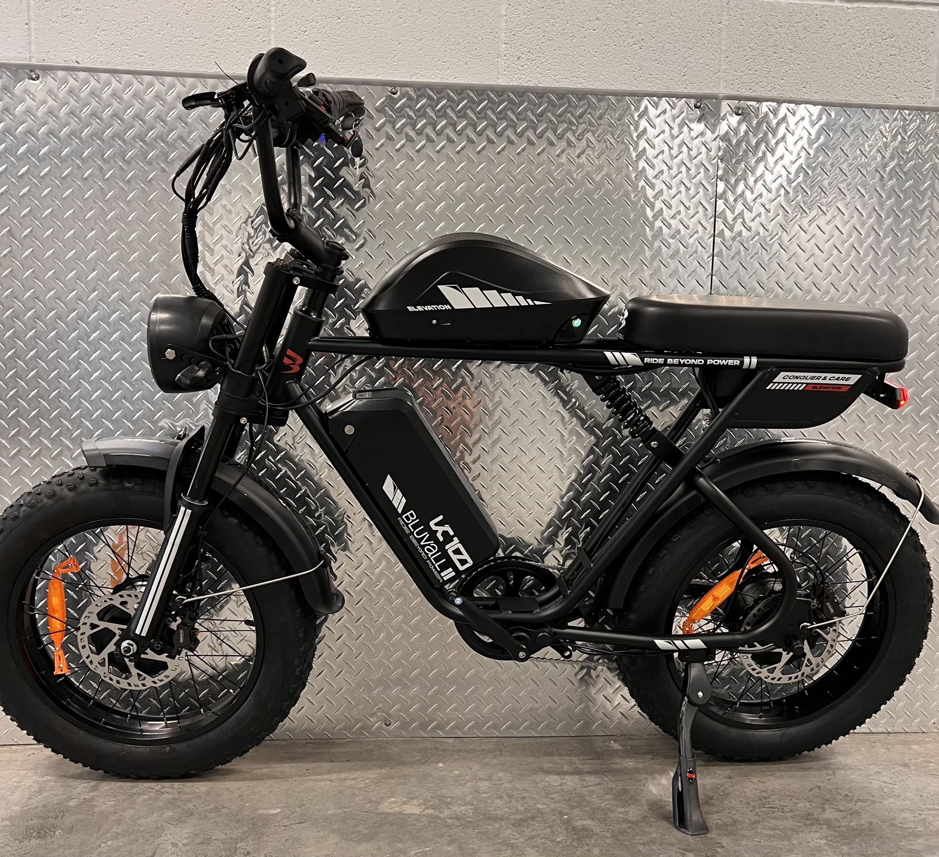 52V/2000/3000 Watt Dual Motor AWD Electric Scrambler Moped Style E-Bike, 38mph, Hydraulic Brakes, Full Suspension