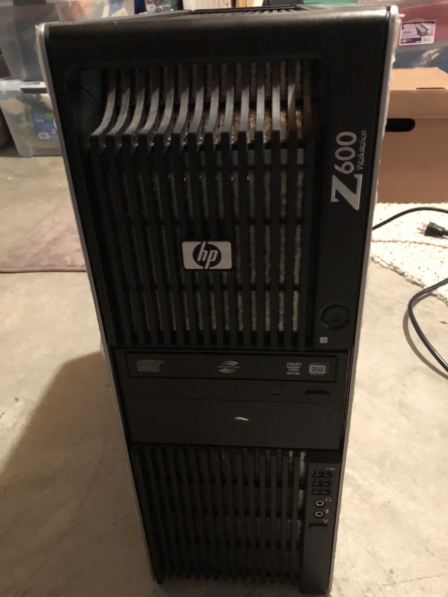 HP Z600 Desktop Computer