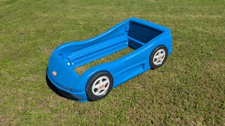 Little Tikes Toddler Car Bed Frame (no mattress)