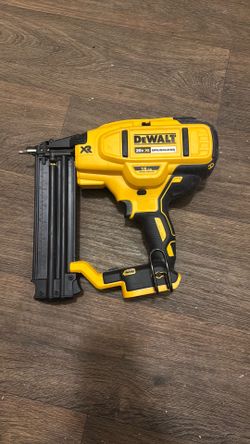 Dewalt Brad nailer 18 gauge