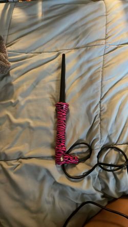 Cute little curling wand