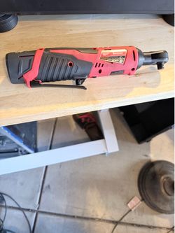 Milwaukee cordless ratchet 3/8 Drive