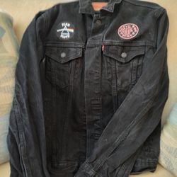 Black Pink Floyd Levi's Jean Jacket Medium $35