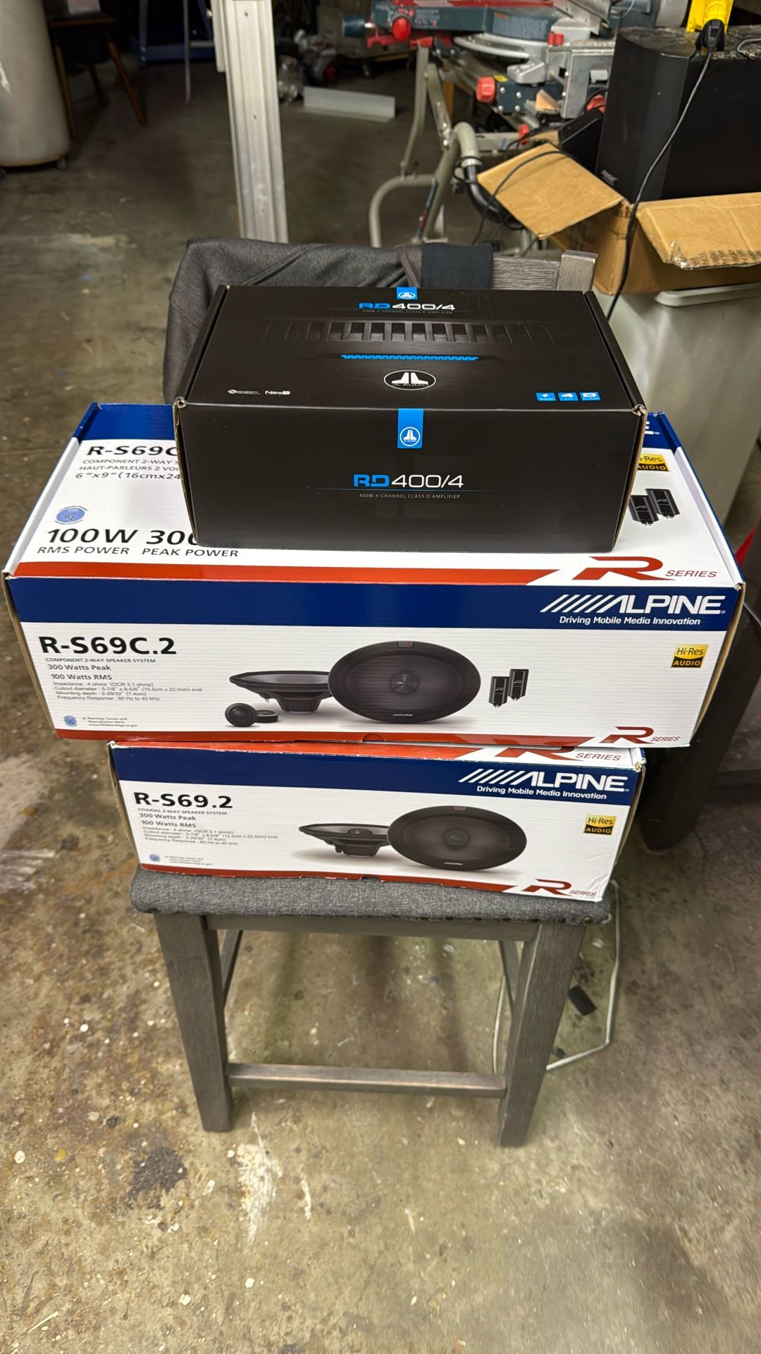 Jl Audio 400/4 Amplifier With Alpine R Series Speakers