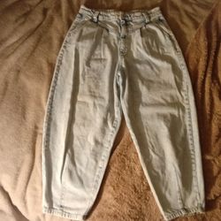 High Rise Balloon Jean 