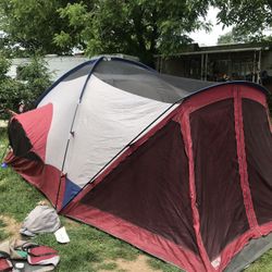 8 Person Tent Great Condition 