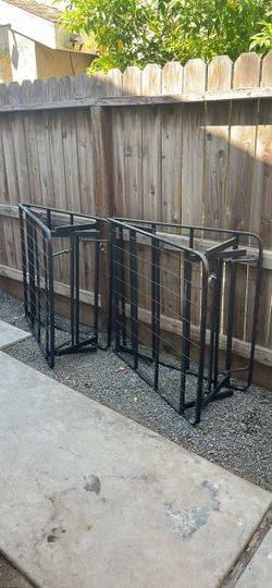 Cali King metal bedframe