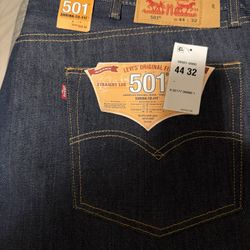 Levi’s 