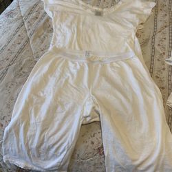 Sleep Wear   Small  $2.00 a set       Chino, ca