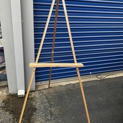 Easel 