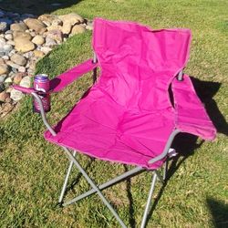 Magenta Camping Chair With Carring Bag..Brand New!