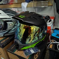 Gmax motorcycle helmet size large brand new DOT approved special deal