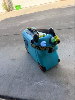 Ride on suitcase