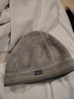 Patagonia women beanie hat