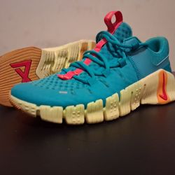 Nike Free Metcon 4 Training Shoes