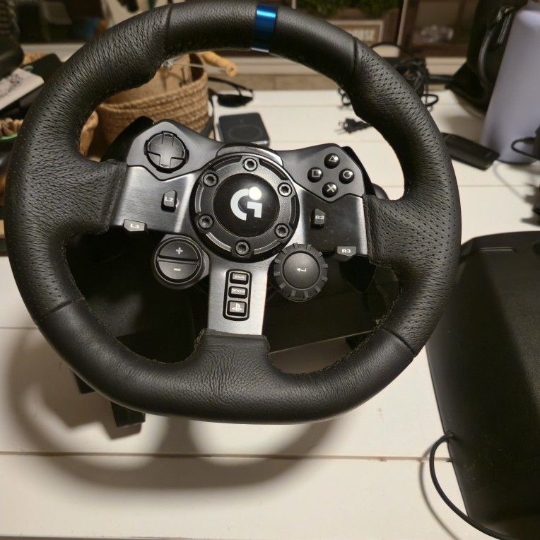 Logitech G923 Gaming Wheel w/ Thrustmaster TH8S Shifter