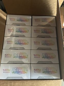 Pokemon Prismatic Evolutions ETB Case
