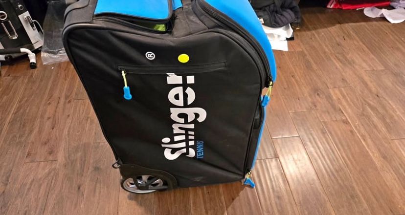 Tennis-Slinger-Bag-Launcher