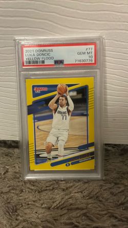 Luka Dončić’s yellow flood 2021 basketball card