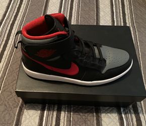 Jordan 1 Hi Flyease