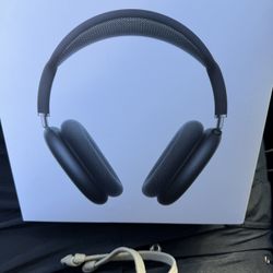 Airpod Maxes