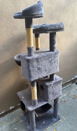 Multi-level Cat Tree Tower