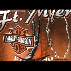Men’s Harley Davidson Tee . Ft Myers Florida. Older Tee 