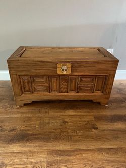 Wood trunk