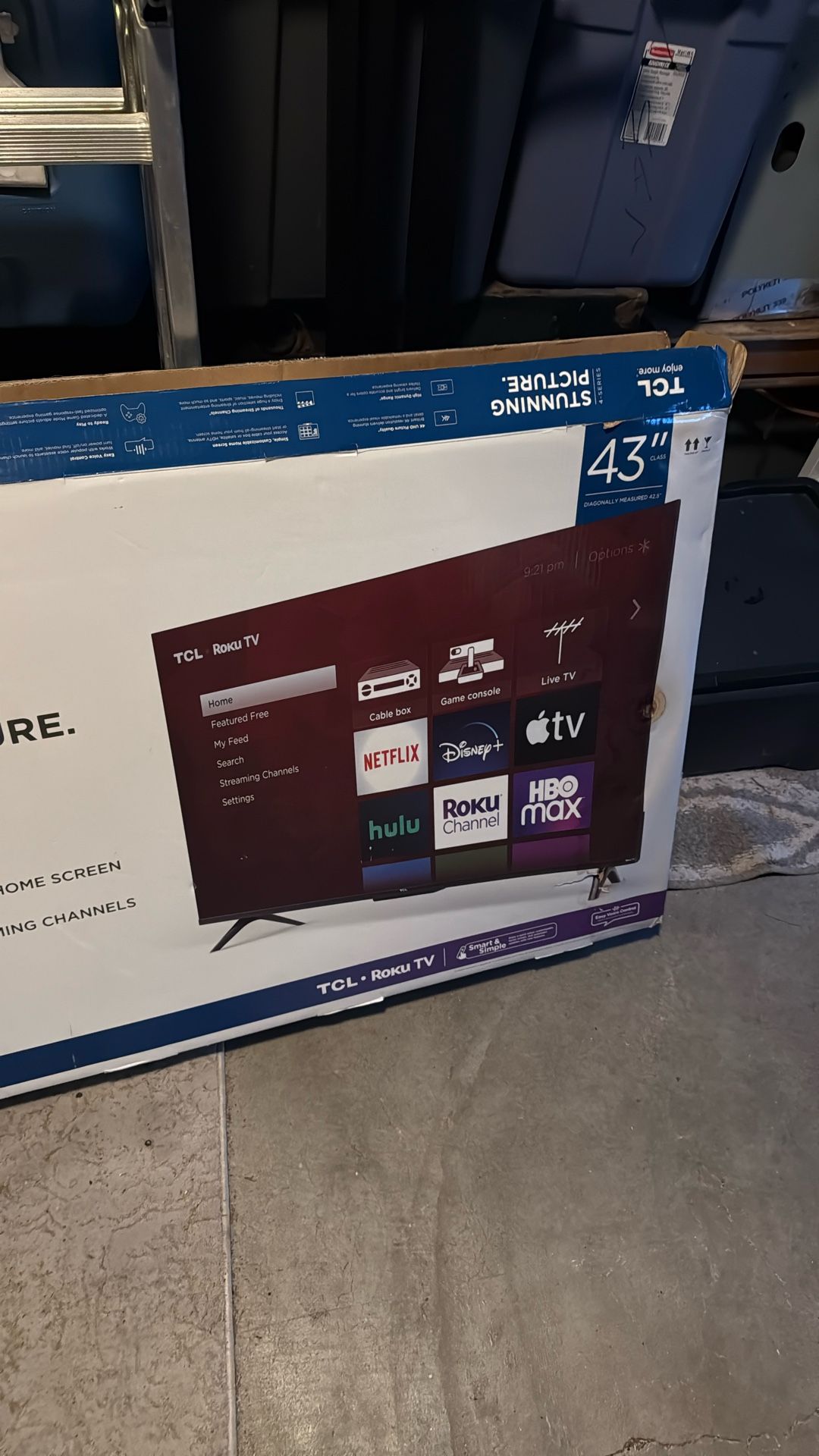 TCL 43" Class 4K Ultra HD Roku Smart TV