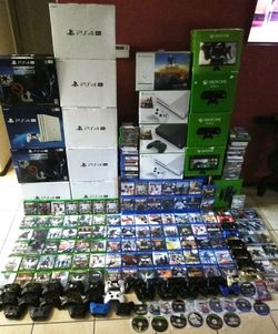PS4 and XBOX ONE ACCESSORIES VIDEO GAMES, PS4 CONTROLLERS