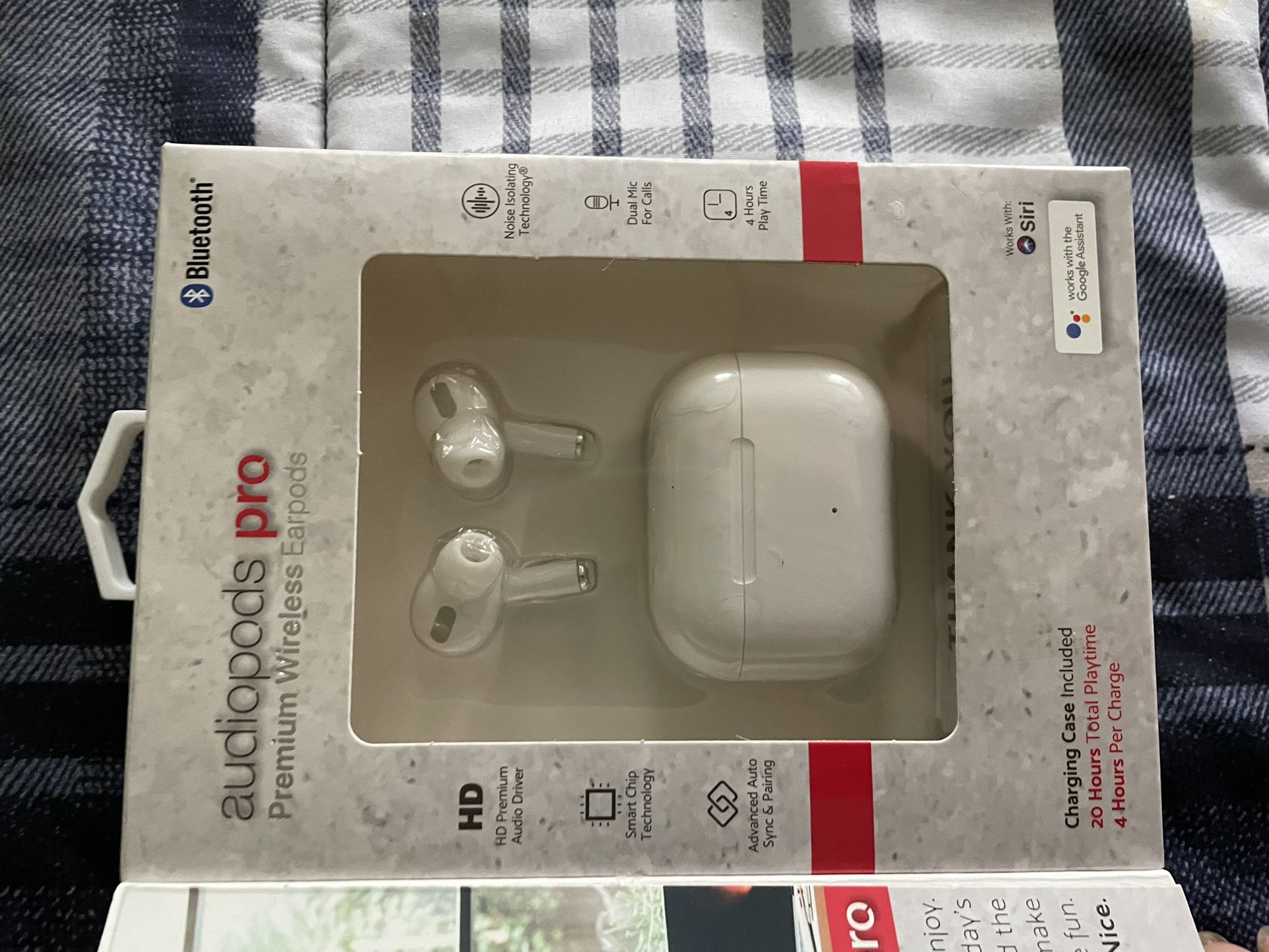 Bluetooth Earbuds - Cheap-  White  $5 wiling take $3