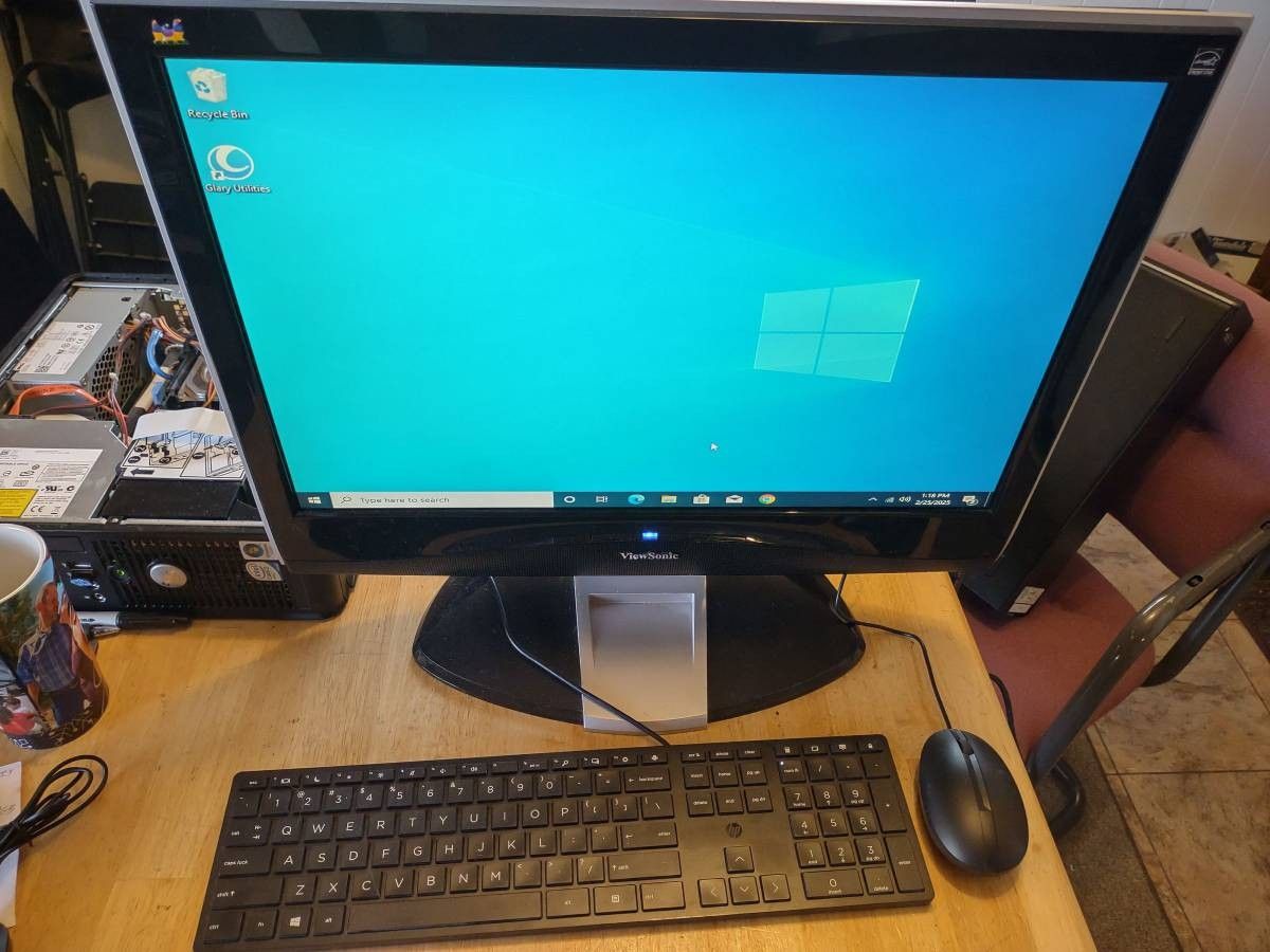 ViewSonic monitor, keyboard and mouse