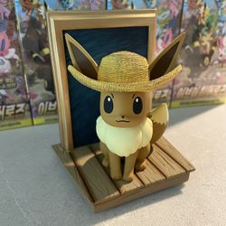 Eevee Straw Hat Figurine *BRAND NEW* Vincent van Gogh Museum Scarlet Violet Pokemon TCG Self Portrait Museum Artist Painter Pikachu Figure