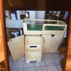 Lakeshore Infant Toddler Changing Table 