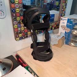Breg XXL Hinged Kneebrace New