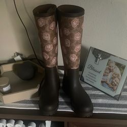 Coach rain boots 6 1/2