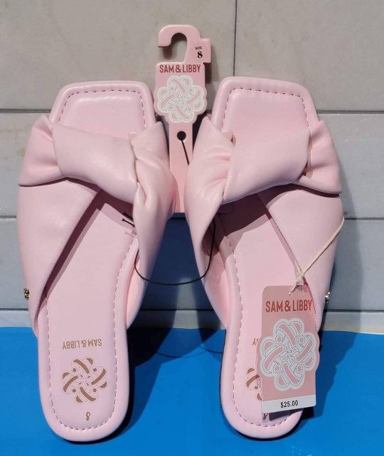 Women's Pink Taullulah Slide Sandals $5 each (one available in women's size 8 and one available in size 8.5)