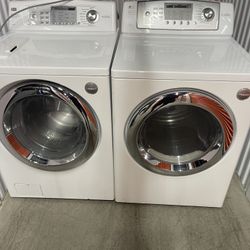 LG WASHER AND GAS DRYER SET 