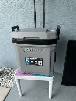 Igloo 62-quart Maxcold Wheeled Cooler