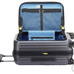 Delsey 22" carryon 