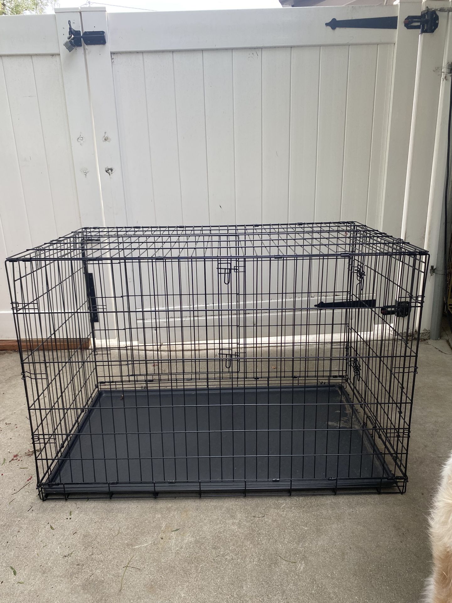 X-Large Metal Training Cage Crate Kennel 48 inches long x 30 inches Wide x 32 inches Tall